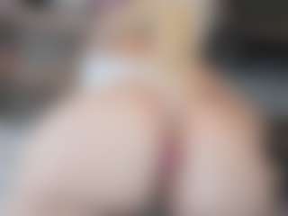 River Baby's Live Sex Cam Show
