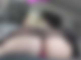 Live cam show with River Baby - Shorthair on Camsoda