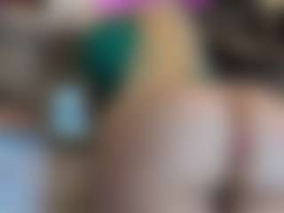 River Baby's Live Sex Cam Show