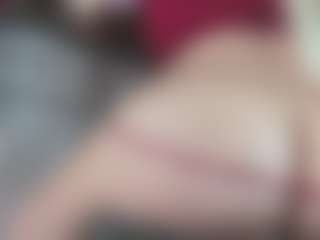 Live cam show with River Baby - American Blonde Hair on Gym Cam Girls | united states