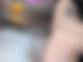 Live cam show with River Baby - Master on AdultVida.com