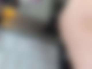 River Baby's Live Sex Cam Show
