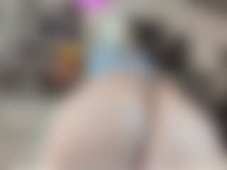 Spettacolo in cam dal vivo con River Baby - Cum Lovense su Camsoda