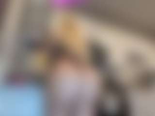 River Baby's Live Sex Cam Show