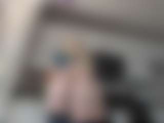 River Baby's Live Sex Cam Show