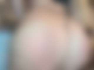 Live cam show with River Baby - Lingerie on xxxlivecams.org