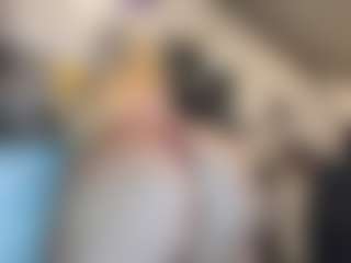 Live cam show with River Baby - Amateur Curvy on Camsoda