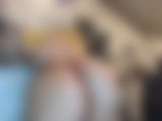 Live cam show with River Baby - Blonde Hair Amateur on Camsoda