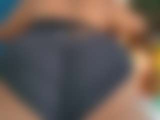 Live cam show with AlexaRousse4u - Ebony on Milfs Live | colombia