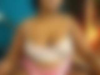 Live cam show with AlexaRousse4u - Ebony on live18s.com | colombia