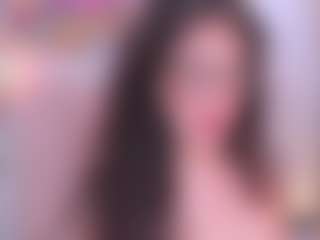 AmaraYasbel MILF webcam performer live streaming
