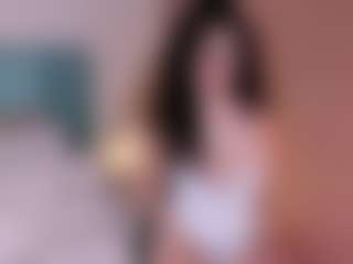 Live cam show with AmaraYasbel - Camel Toe on AdultVida.com