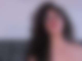 Spettacolo in cam dal vivo con AmaraYasbel - Squirt su Camsoda