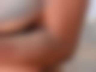 Live cam show with AmaraYasbel - Big Ass MILF on CamwithHer