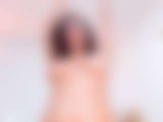 Live cam show with AmaraYasbel - Curvy MILF on madthumbs