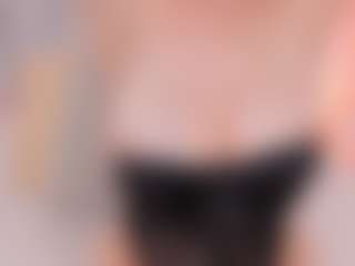 Live cam show with AmaraYasbel - Brown Hair MILF on slutload