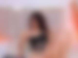 Live cam show with AmaraYasbel - Public on Camsoda