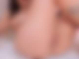 Live cam show with AmaraYasbel - Public MILF on Camsoda