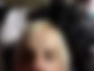 BaddBitch5683's Live Sex Cam Show