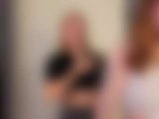 CriseldaMarzella's Live Sex Cam Show