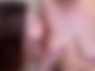 CriseldaMarzella's Live Sex Cam Show