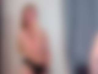 CriseldaMarzella's Live Sex Cam Show