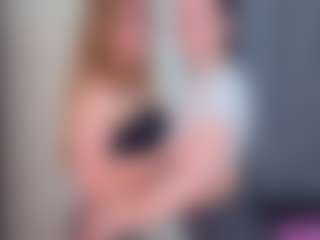 CriseldaMarzella's Live Sex Cam Show