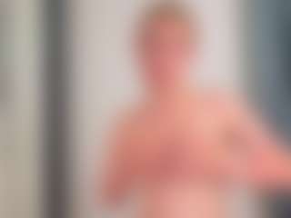 CriseldaMarzella's Live Sex Cam Show