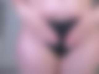 CriseldaMarzella's Live Sex Cam Show