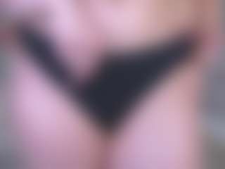 CriseldaMarzella's Live Sex Cam Show