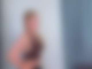 CriseldaMarzella's Live Sex Cam Show