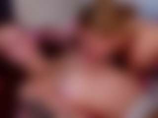 Live cam show with CriseldaMarzella - Blonde Hair on TeamSkeetLive
