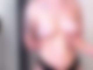 CriseldaMarzella's Live Sex Cam Show