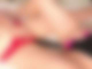 Live cam show with CriseldaMarzella - Blowjob on Camsoda