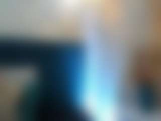 Live cam show with GahiaBelucci - Striptease on googirlz
