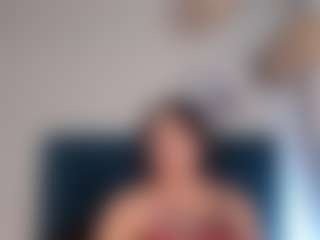 Live cam show with GahiaBelucci - Spanks on Milfs Live