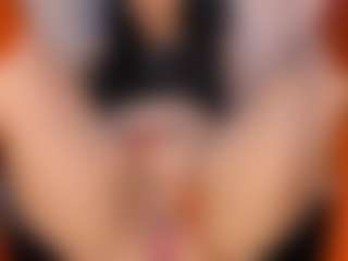 GahiaBelucci's Live Sex Cam Show
