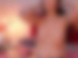 Live cam show with GahiaBelucci - Spanks on Camsoda
