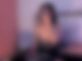 GahiaBelucci's Live Sex Cam Show