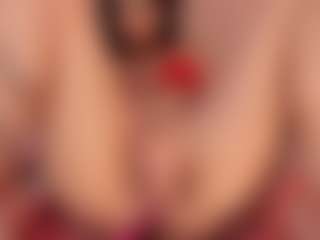 GahiaBelucci's Live Sex Cam Show