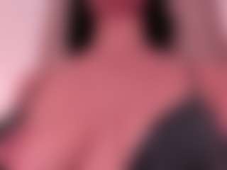 Live cam show with GahiaBelucci - Spanks on intimatelivegirls.com