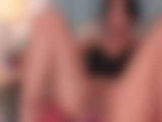 GahiaBelucci's Live Sex Cam Show