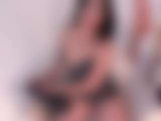 GahiaBelucci's Live Sex Cam Show