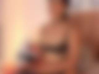 GahiaBelucci's Live Sex Cam Show