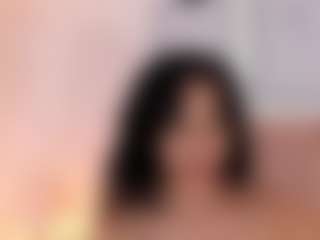 GahiaBelucci's Live Sex Cam Show