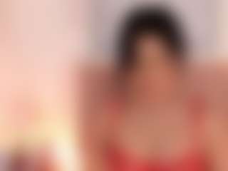 Live cam show with GahiaBelucci - Fingers on madthumbs