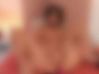 GahiaBelucci's Live Sex Cam Show