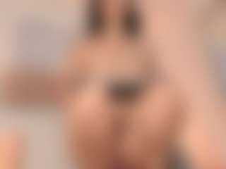 GahiaBelucci's Live Sex Cam Show