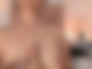 GahiaBelucci's Live Sex Cam Show