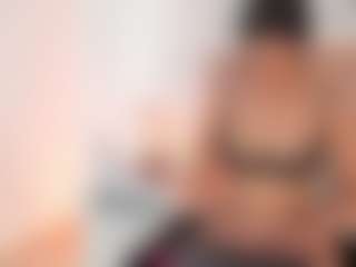 GahiaBelucci's Live Sex Cam Show